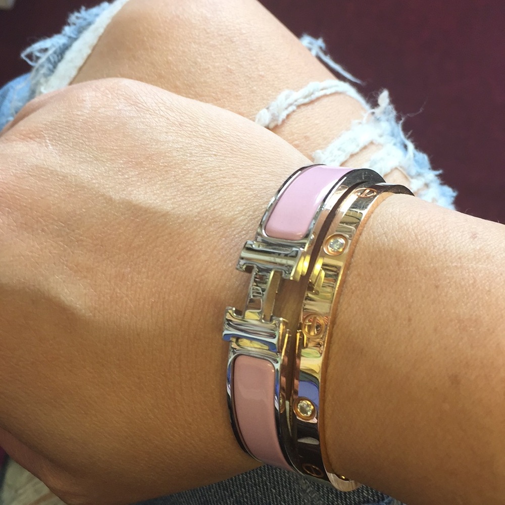 💯% Authentic Hermès Clic Clac H bracelet.